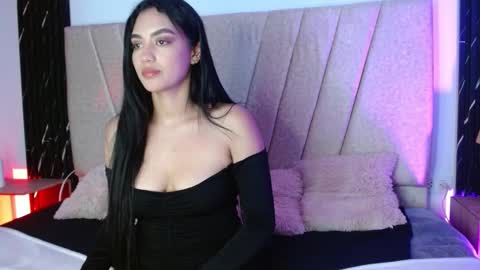Snapshot of alahia_sweet_official chatting on 6, 10, 2025 Alahia sweet official online show from 6, 10, 2025