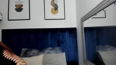 Alaia Carter online show from 4, 2, 2026