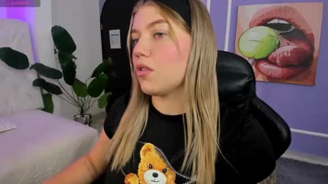 Alaia online show from 15, 11, 2025