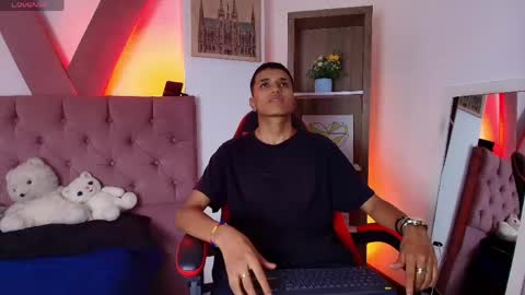 Snapshot of alan_colthon chatting on 14, 4, 2026 alan_colthon online show from 14, 4, 2026