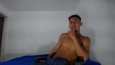 Snapshot of alan_gay chatting on 24, 2, 2026 Alan online show from 24, 2, 2026