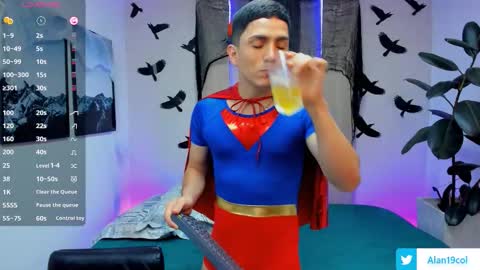 Alan  Kevin can we reach 100 thumbs up please guys  online show from 26, 10, 2025