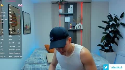 Alan  Kevin can we reach 100 thumbs up please guys  online show from 31, 5, 2026