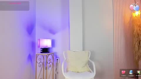 Snapshot of alana__rossetti chatting on 9, 6, 2026 Alana online show from 9, 6, 2026