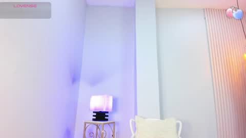 Snapshot of alana__rossetti chatting on 20, 7, 2026 Alana online show from 20, 7, 2026