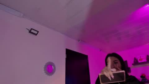 Maeve  online show from 18, 1, 2025