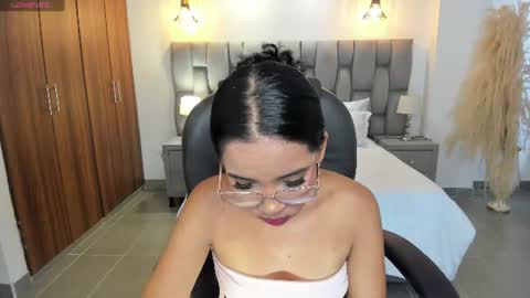 Snapshot of alana_martiins chatting on 6, 7, 2026 alana online show from 6, 7, 2026