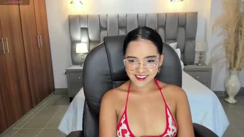 Snapshot of alana_martiins chatting on 10, 7, 2026 alana online show from 10, 7, 2026