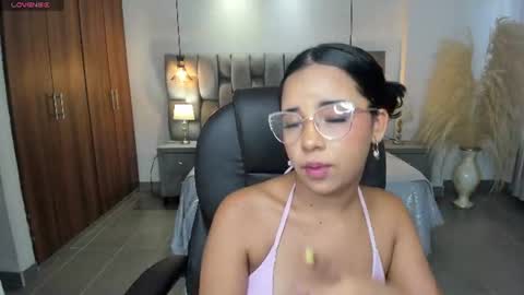 Snapshot of alana_martiins chatting on 21, 7, 2026 alana online show from 21, 7, 2026
