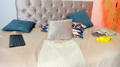 alana_vega69 online show from 24, 10, 2025