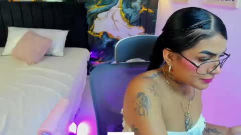 Snapshot of alanna_wild chatting on 23, 6, 2026 Alana online show from 23, 6, 2026