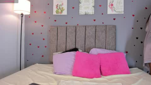 Alanna  online show from 5, 4, 2026