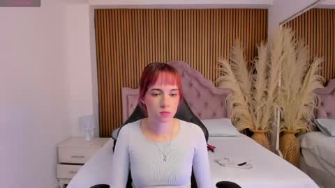 Snapshot of alaskaflowers_ chatting on 24, 5, 2026 Alaska online show from 24, 5, 2026