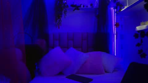 albaandthayron online show from 27, 10, 2025