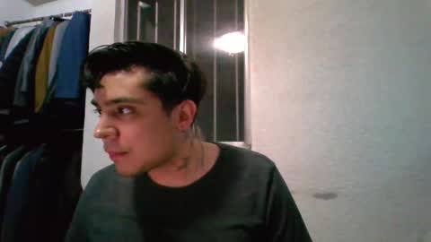 albertoarenas16 online show from 9, 4, 2026