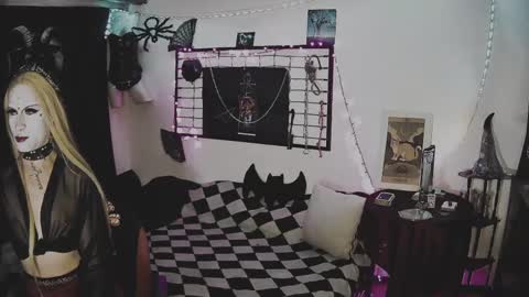 Mistic witch online show from 10, 2, 2025