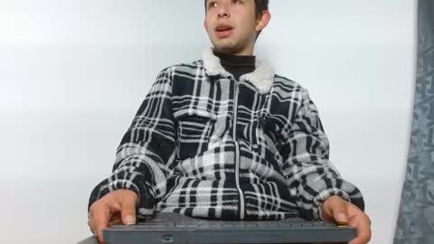 ALEC ANDREWS online show from 5, 12, 2025