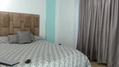 Snapshot of aleejhandra chatting on 25, 11, 2025 alejandra online show from 25, 11, 2025