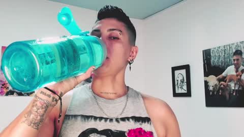 Alejandra online show from 2, 1, 2025