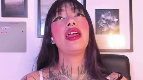 Snapshot of aleja_5 chatting on 5, 4, 2026 Ale online show from 5, 4, 2026