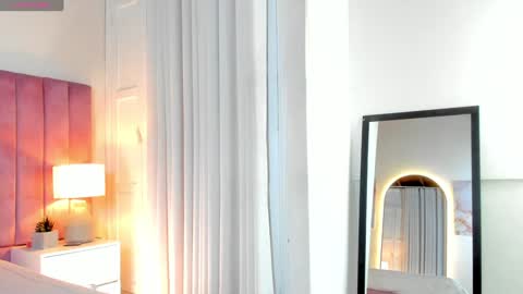 Alejandra Arango online show from 3, 2, 2025