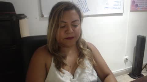 Snapshot of aleja_lollipop chatting on 9, 5, 2026 Aleja online show from 9, 5, 2026