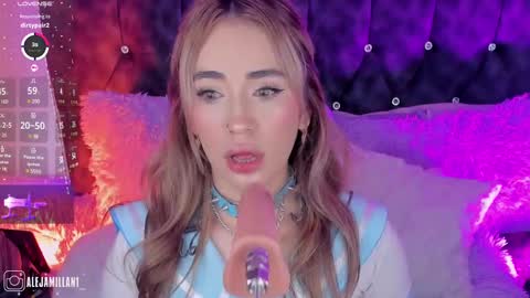 Snapshot of alejamillan1 chatting on 25, 2, 2025 night GTM -5 online show from 25, 2, 2025