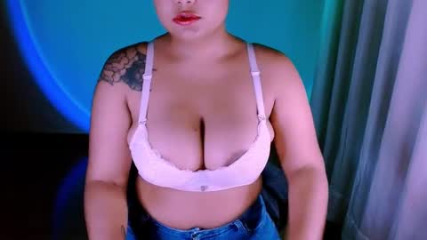 Alejandra  online show from 28, 2, 2025