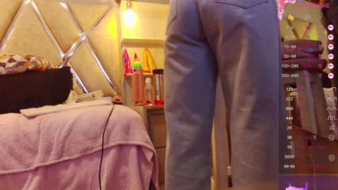 Snapshot of alejandra_martinss chatting on 31, 1, 2025 alejandra martins online show from 31, 1, 2025