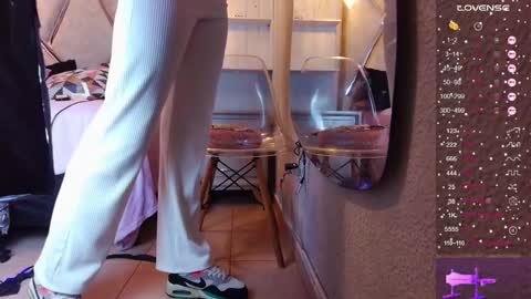 Snapshot of alejandra_martinss chatting on 26, 2, 2025 alejandra martins online show from 26, 2, 2025