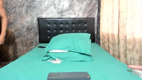 Alejandro Fuentes online show from 9, 11, 2025