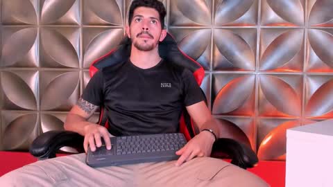 Alejo  online show from 16, 2, 2025