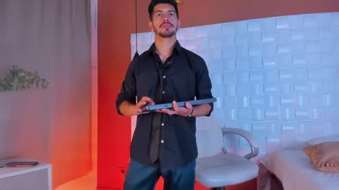 Alejo  online show from 8, 3, 2025