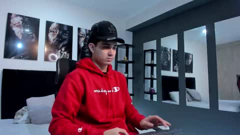 Snapshot of alejo_gray1 chatting on 15, 1, 2026 alejo_gray1 online show from 15, 1, 2026