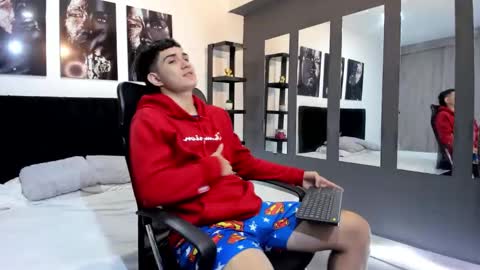 Snapshot of alejo_gray1 chatting on 19, 1, 2026 alejo_gray1 online show from 19, 1, 2026