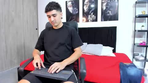 Snapshot of alejo_gray1 chatting on 7, 2, 2026 alejo_gray1 online show from 7, 2, 2026