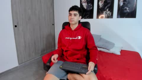 Snapshot of alejo_gray1 chatting on 26, 2, 2026 alejo_gray1 online show from 26, 2, 2026