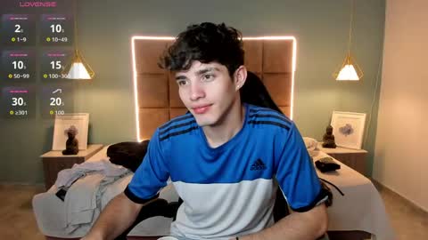 ALejoo Saenz online show from 15, 4, 2026