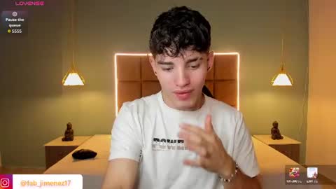 Snapshot of alejootwink chatting on 7, 7, 2026 ALejoo Saenz online show from 7, 7, 2026