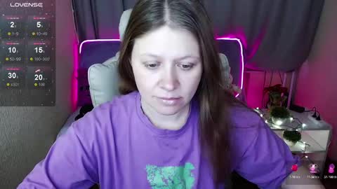 Snapshot of alekasamui chatting on 13, 2, 2025 Aleksa online show from 13, 2, 2025