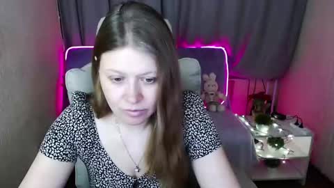 Snapshot of alekasamui chatting on 18, 2, 2025 Aleksa online show from 18, 2, 2025