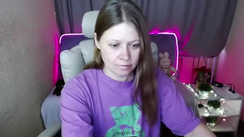 Snapshot of alekasamui chatting on 21, 2, 2025 Aleksa online show from 21, 2, 2025