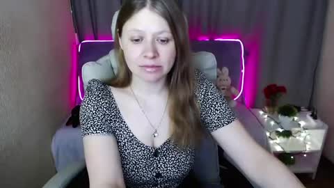 Snapshot of alekasamui chatting on 11, 3, 2025 Aleksa online show from 11, 3, 2025