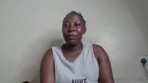 Snapshot of alesha_ chatting on 11, 1, 2025 Noreen Kennth and Emilly online show from 11, 1, 2025