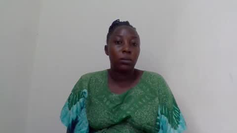 Snapshot of alesha_ chatting on 21, 1, 2025 Noreen Kennth and Emilly online show from 21, 1, 2025