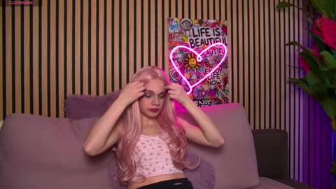 Snapshot of alesiaqueen chatting on 24, 2, 2026 alesiaqueen online show from 24, 2, 2026