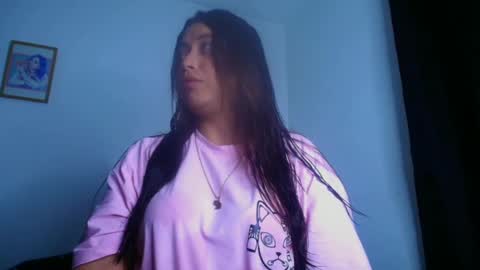 QUEEN OFF MILk  IM BACK  15 NOV online show from 23, 2, 2025