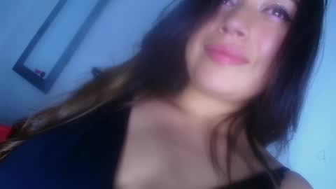 QUEEN OFF MILk  IM BACK  15 NOV online show from 17, 9, 2025