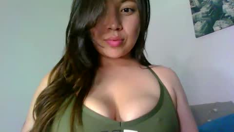 Snapshot of aleska_dollx chatting on 14, 1, 2026 QUEEN OFF MILk IM BACK 15 NOV online show from 14, 1, 2026