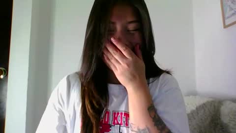 Snapshot of aleska_dollx chatting on 15, 1, 2026 QUEEN OFF MILk IM BACK 15 NOV online show from 15, 1, 2026